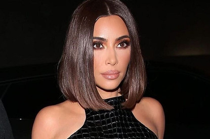 Ким Кардашьян вышла в свет с новой прической