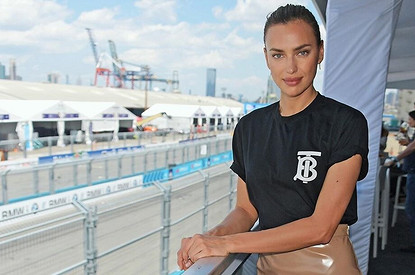 Ирина Шейк показала, в чем ходить прохладным летом