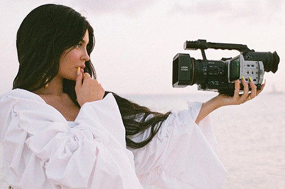 «Я тоже человек»: Кайли Дженнер рассказала о трудностях взросления в звездной семье