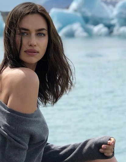 Ирина Шейк и Адриана Лима показали страсть на совместной фотосессии