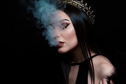 Долой с трона! Чем опасен синдром самозванки