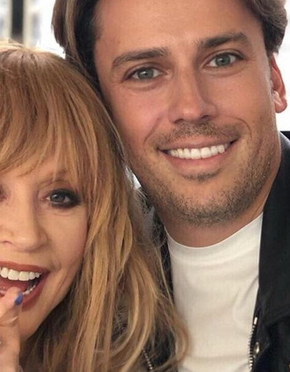 Максим Галкин опубликовал милое постельное фото с Аллой Пугачевой