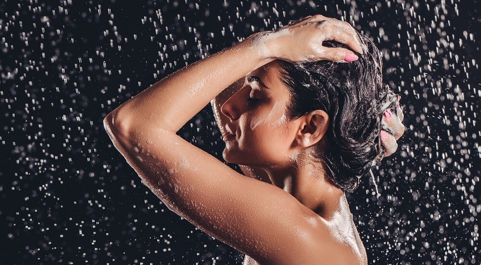 Спорный вопрос: можно ли мыть волосы холодной водой