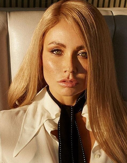 Ляйсан Утяшева стала платиновой блондинкой (видео)