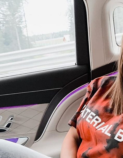 Ани Лорак с новым молодым бойфрендом ответили хейтерам дерзким фото