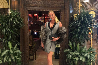 «Волочковский маваши»: Анастасия Волочкова открыла бутылку ногой (видео)