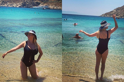 Анна Семенович показала фигуру в купальнике на пляже в Греции (специально для мужчин)