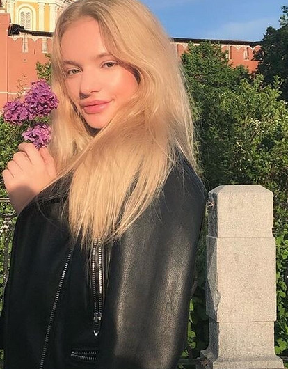 Аферисты обманули бабушку Лизы Песковой