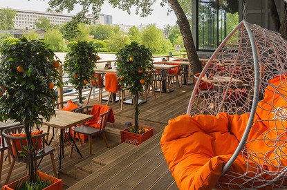 Новый тренд: ужин в одиночестве. Мы нашли 9 мест, где это здорово делать