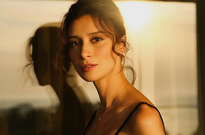 От ассистента до продюсера: биография и личная жизнь Равшаны Курковой