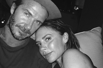 Дэвид и Виктория Бекхэм отдохнули на шикарной яхте Элтона Джона