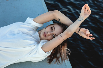 Почему сильно потеют подмышки и что этим делать: 13 полезных лайфхаков