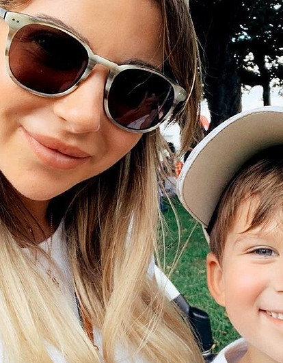 Трехлетний внук Валентина Юдашкина сломал руку в Гонконге