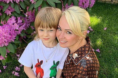 Как звездные родители готовят детей к школе