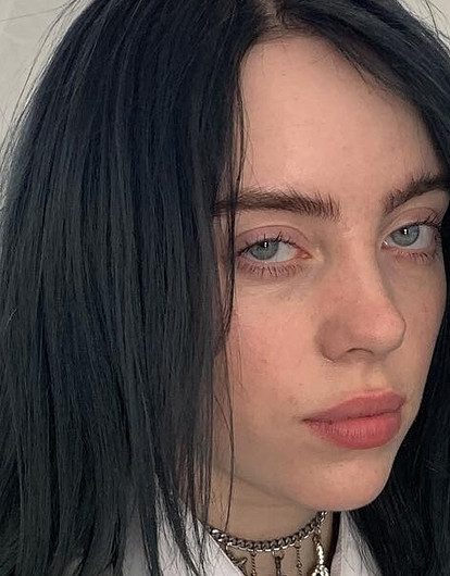 Билли Айлиш проспала премию MTV VMA из-за концерта в Москве (видео)