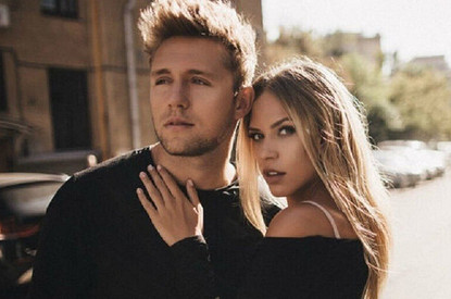 После скандального развода Рита Дакота и Влад Соколовский публично поцеловались (видео)