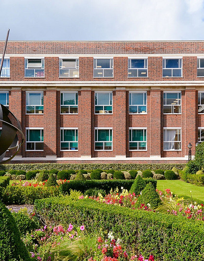 9 учебных заведений Великобритании, куда мы и сами хотели бы поступить