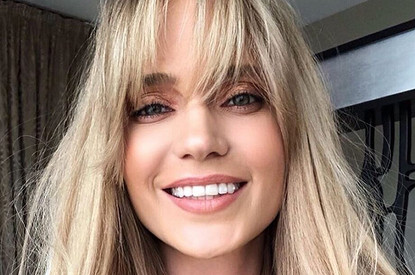 Наталья Ионова выступила на «Новой волне» в кружевном нижнем белье