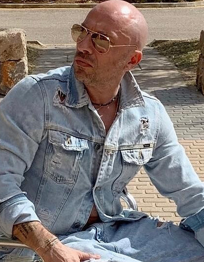 Дмитрий Нагиев поздравил сына с днем рождения пикантным снимком