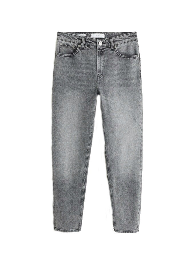 На пике популярности в категории денима находятся moms jeans. Уже долгое время модель лидирует по продажам и запросам в интернете среди своих собратьев. Поэтому если ты раньше не обращала...