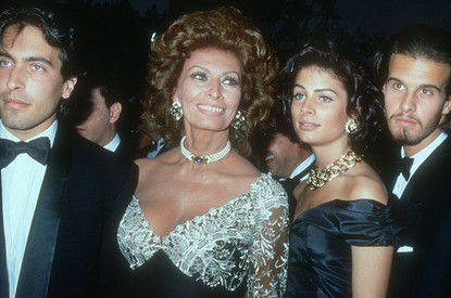 Украшения из 90-х, которые носили все без исключения