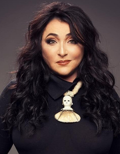 «Это тело не сгорело»: Лолита показала фигуру в купальнике (видео)