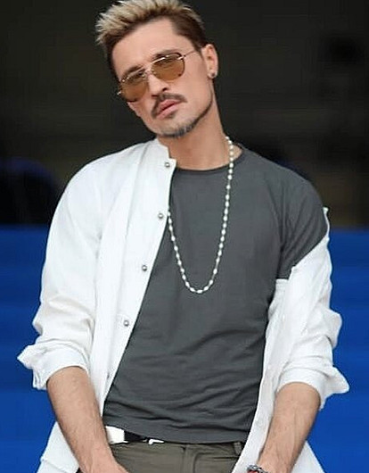 «Выпил коньяк»: Дима Билан попросил прощения у жителей Самары за пьяное выступление (видео)