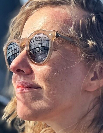 Ксения Собчак с сыном поздравили Максима Виторгана с днем рождения (дуб подарили)