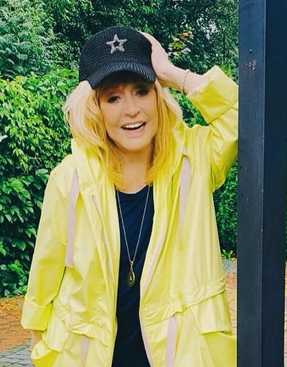 Алла Пугачева опубликовала фото в кружевном пеньюаре