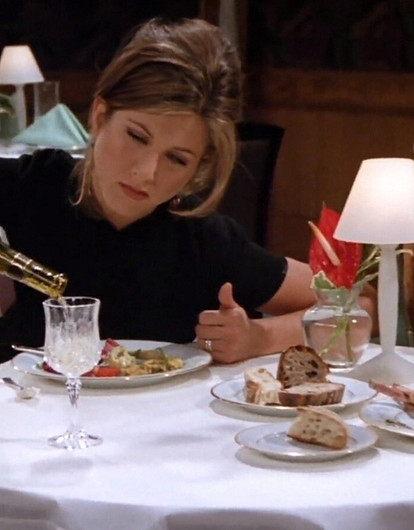 5 ситуаций, которые мешают тебе худеть (у всех есть коллега с тортиком)