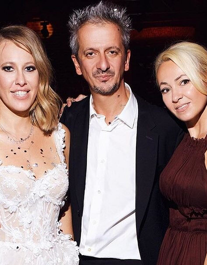 Образ Яны Рудковской на свадьбе Собчак раскритиковали в Сети (видео)