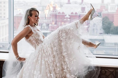 Ксения Собчак показала свадебные подарки (видео)