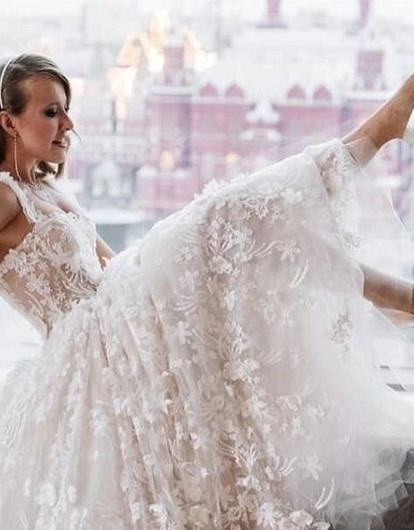 Ксении Собчак подарили сертификат на бесплатные роды (видео)