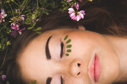 Инъекции, кремы и таблетки: зачем тебе нужна гиалуроновая кислота