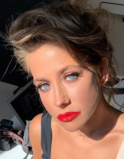 Юлия Барановская перестала скрывать свой роман с солистом группы «Иванушки»