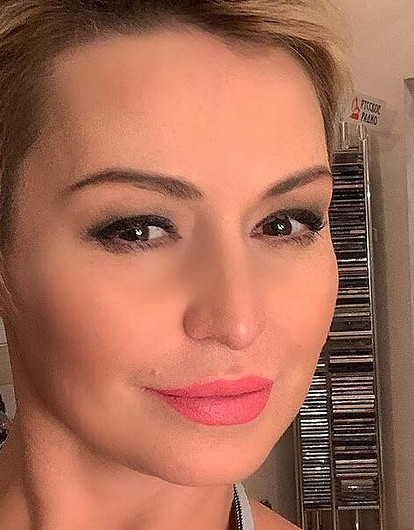 Катя Лель: биография и личная жизнь «мармеладной» певицы