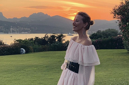 «Растет не по дням, а по часам»: Ксения Собчак похвасталась строящимся домом