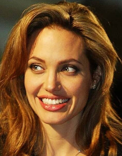 Анджелина Джоли стала блондинкой для нового фильма Marvel