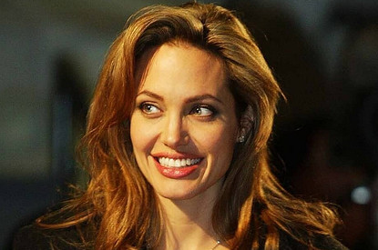 Анджелина Джоли стала блондинкой для нового фильма Marvel