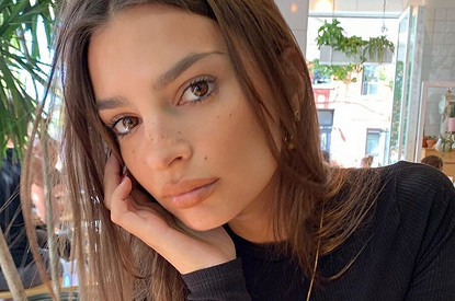 Впервые живот Эмили Ратаковски напугал ее фанатов