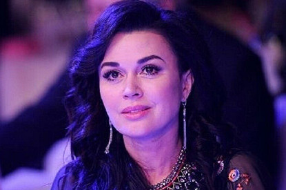 Лечащим врачам Анастасии Заворотнюк предлагали миллион рублей за информацию об ее здоровье