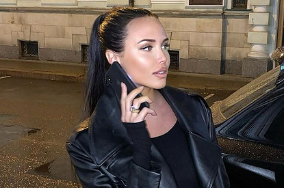 «Сбой в системе»: Анастасия Решетова примерила образ блондинки перед родами