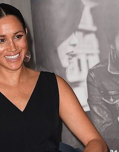 Меган Маркл вмешалась в разговор принца Гарри с африканскими студентками (видео)