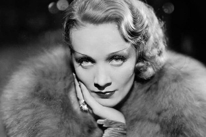 5 великих женщин, которые были одиноки всю жизнь