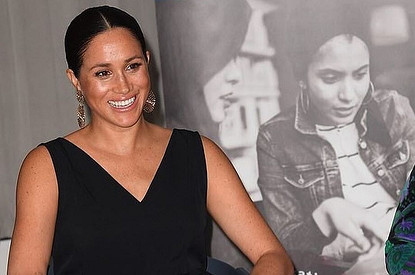 Меган Маркл вмешалась в разговор принца Гарри с африканскими студентками (видео)