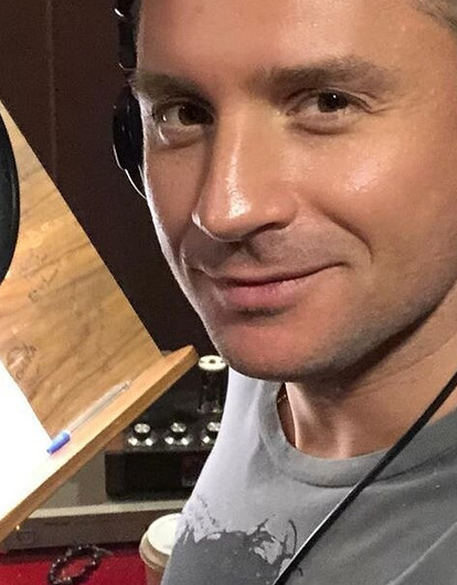 Сергей Лазарев в слезах признался, что никак не может спеть новую песню (видео)