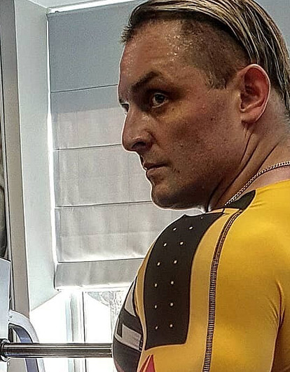 Аскольду Запашному провели экстренную операцию на позвоночнике в Германии