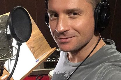 Сергей Лазарев в слезах признался, что никак не может спеть новую песню (видео)