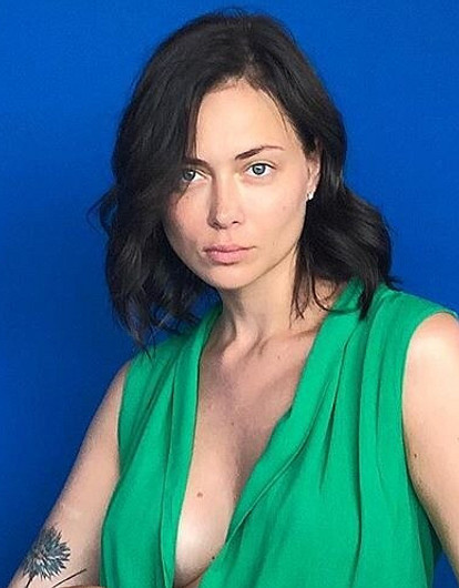 «Любимая женушка Настасья»: Самбурская рассказала о психически нездоровых поклонниках