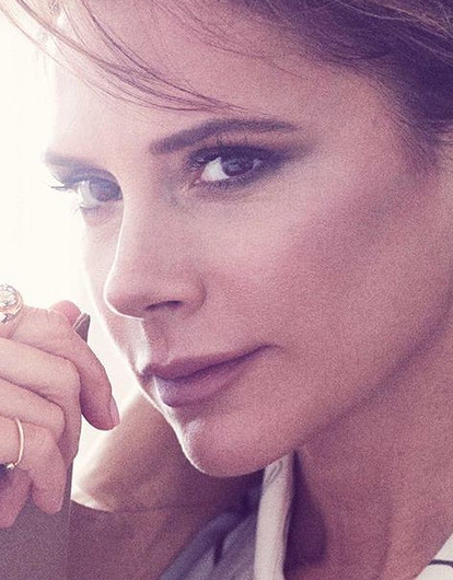 Виктория Бекхэм рассекретила свои утренние ритуалы красоты (видео)